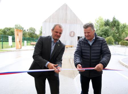 Odprtje Centra za obiskovalce Cerkniško jezero 30 Foto Ljubo Vukelič